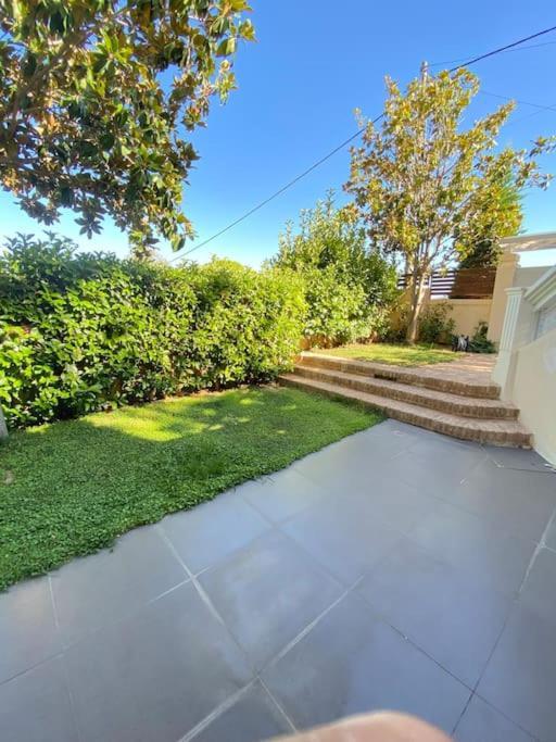 Cozy 2 Room Apartment With Garden Near Athens Air-Port Artemida  Exterior foto